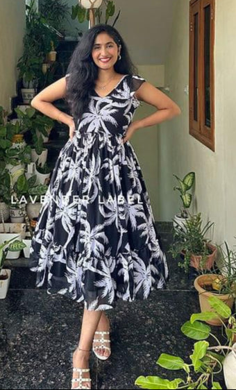 Breezy black midi dress