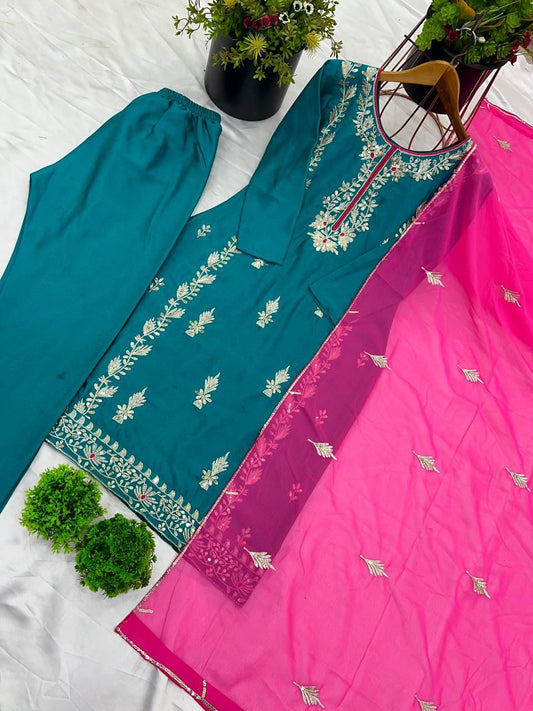 Elegant Embroidered Suit Set with Dupatta