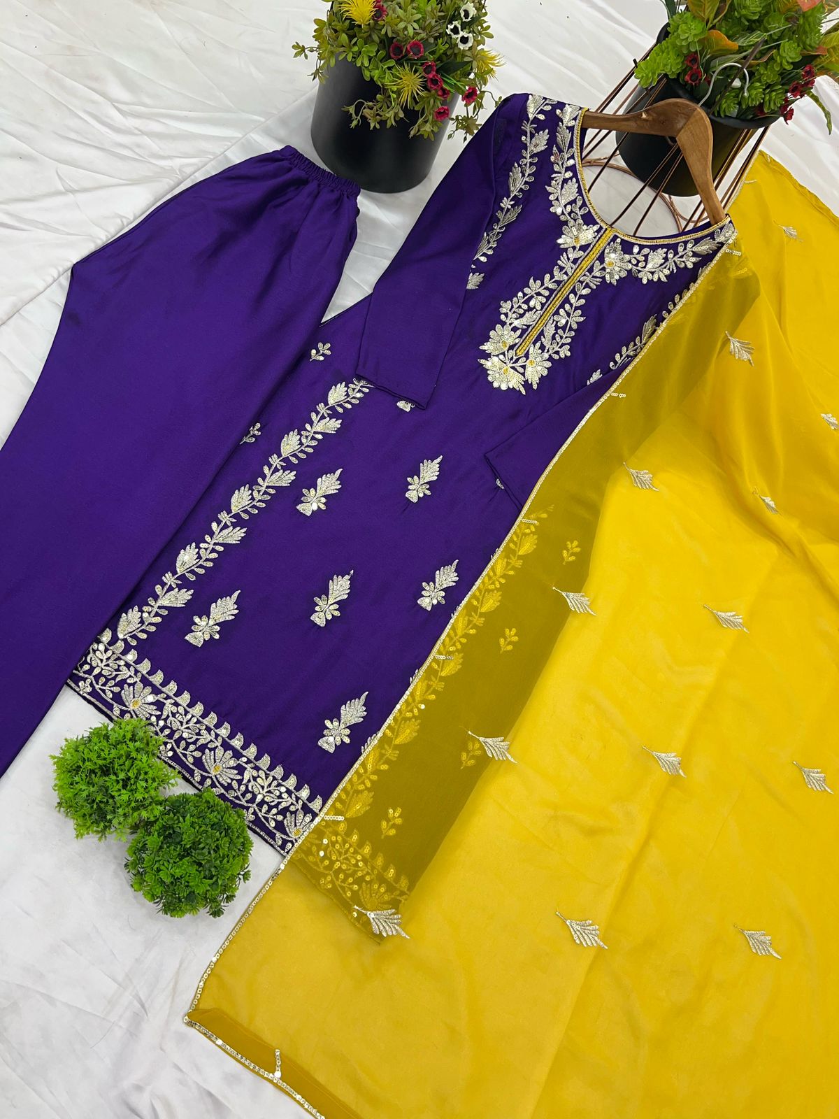 Elegant Embroidered Suit Set with Dupatta