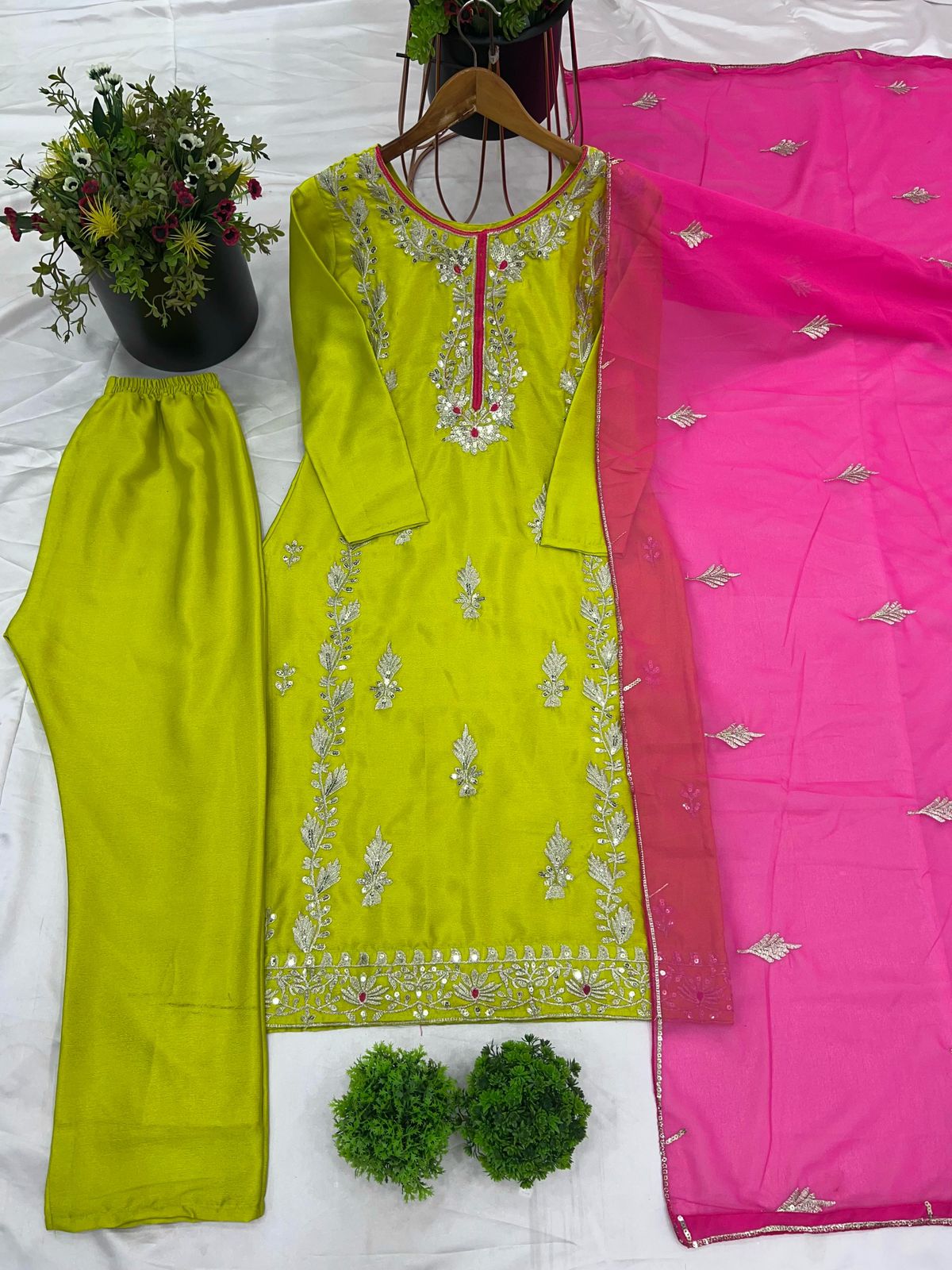 Elegant Embroidered Suit Set with Dupatta